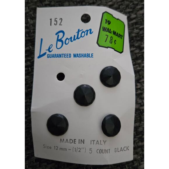 Four Sets of Vintage Buttons Le Chic, Le Bouton, Majesty, and La Petite - Picture 4 of 6